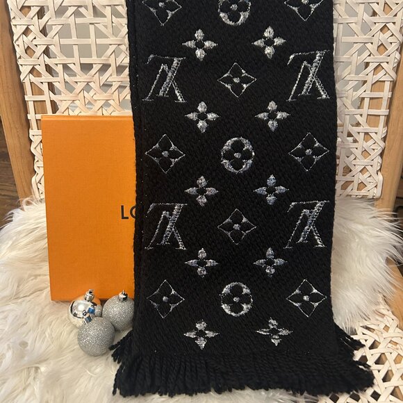 Louis  Vuitton Logomania Shine Scarf In Black and Silver with Box! - Picture 5 of 6